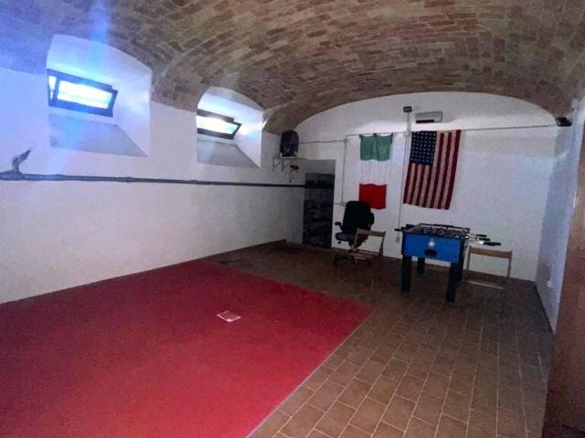Box in vendita a Villaggio Trieste, Latina