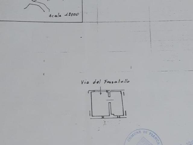 Box in vendita a Piancastagnaio, Toscana