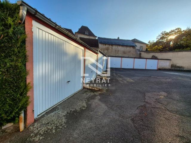 Garage location à Autun