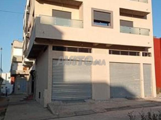 Local commercial location à Salé