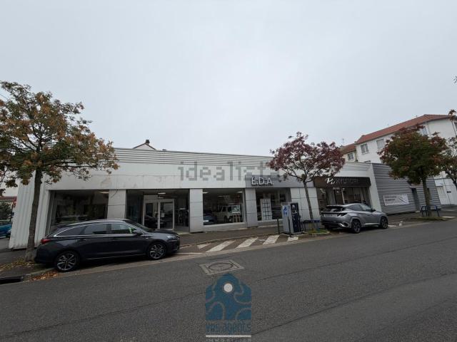 Garage vente à Bellerive-sur-Allier, Allier