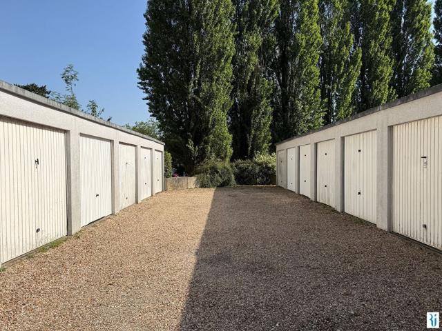 Garage vente à Quartier Châtelet / Lombardie / Sapins, Bihorel