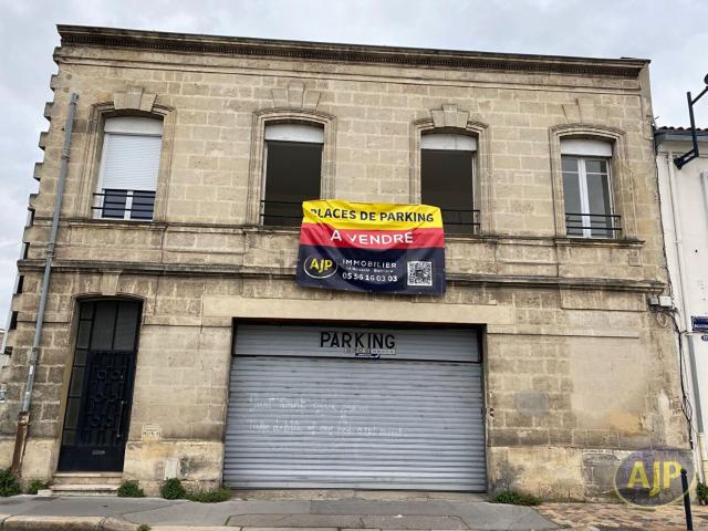 Garage vente à Bordeaux, Port de la Lune, Bordeaux
