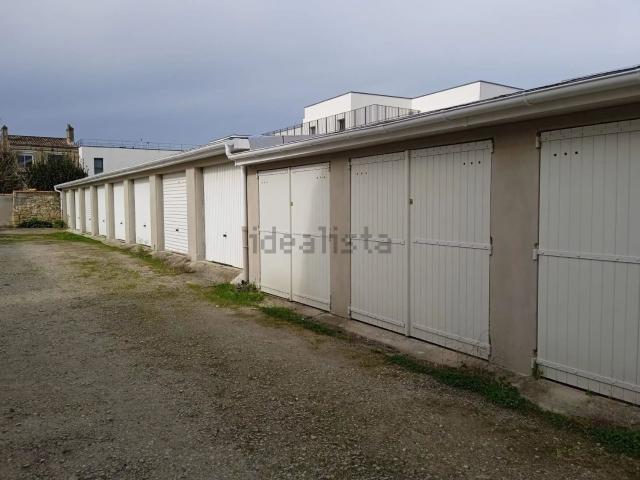 Garage location à Bordeaux, Port de la Lune, Bordeaux