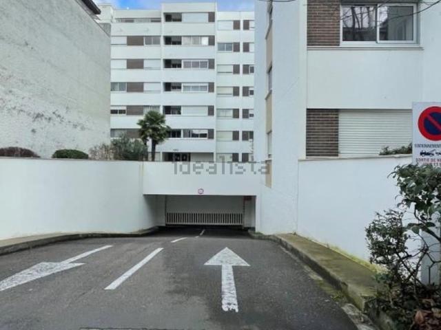Garage location à Bordeaux, Port de la Lune, Bordeaux