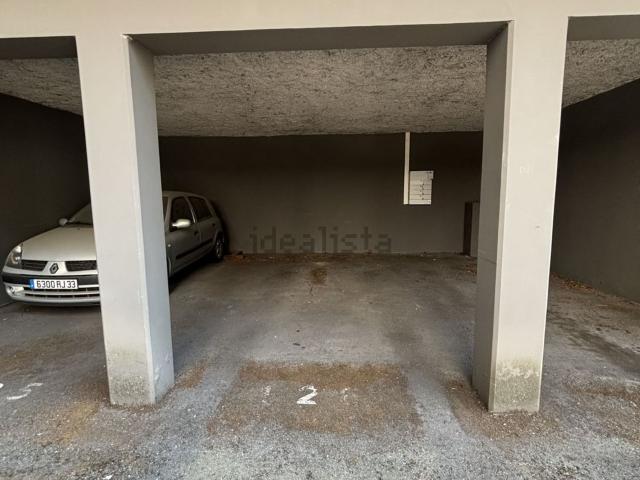 Garage vente à Bordeaux, Port de la Lune, Bordeaux