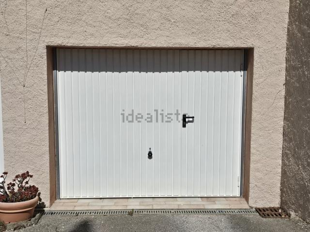 Garage vente à Le Pin de Bormes, Bormes-les-Mimosas