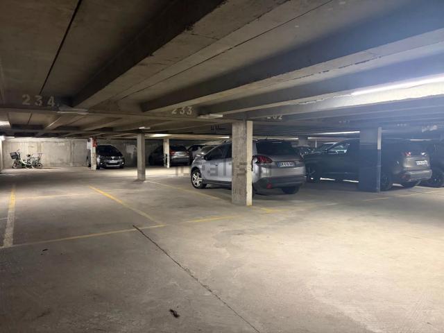 Garage vente à Parchamp - Albert Kahn, Boulogne-Billancourt