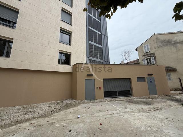Garage location à Bourg-en-Bresse, Ain
