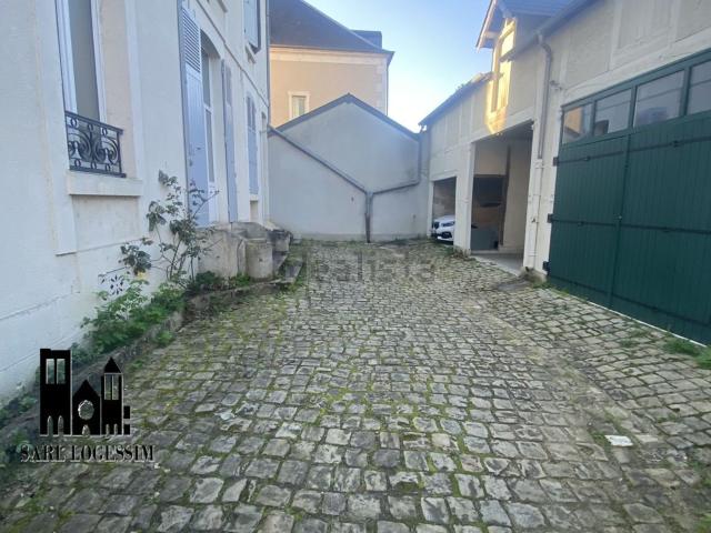 Garage location à Centre-Ville, Bourges
