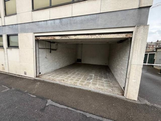 Garage vente à Namen, Wallonie
