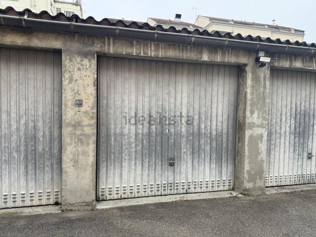 Garage location à Mas de la Radie, Bron