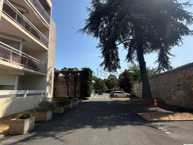 Garage location à Quartier Calmette, Caen