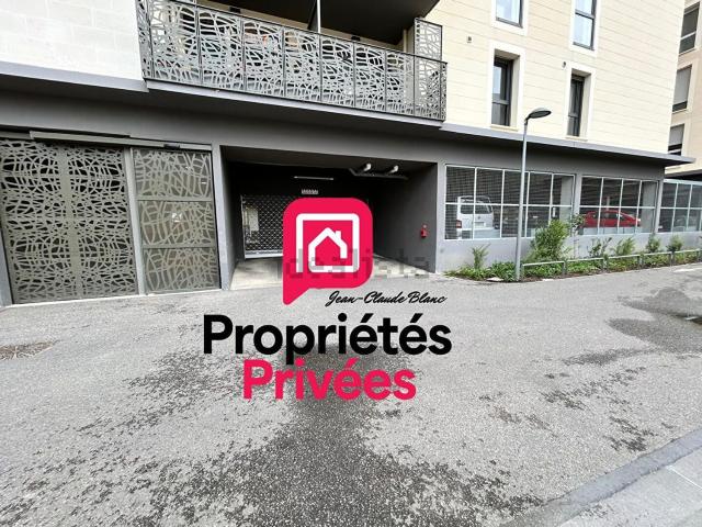 Garage vente à Hameau de Lissandre, Cenon