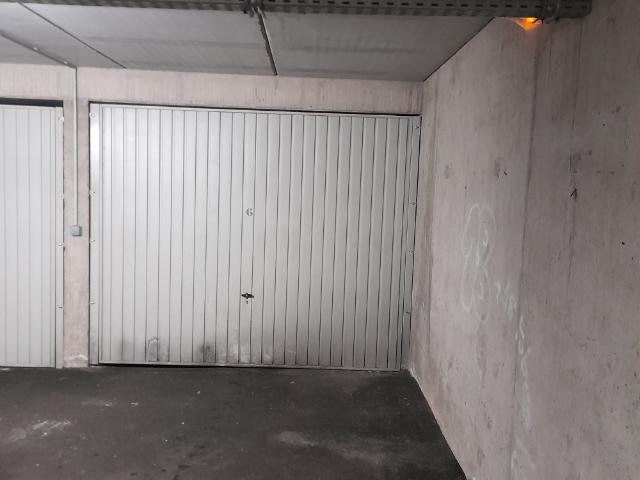 Garage location à Brégade, Amplepuis
