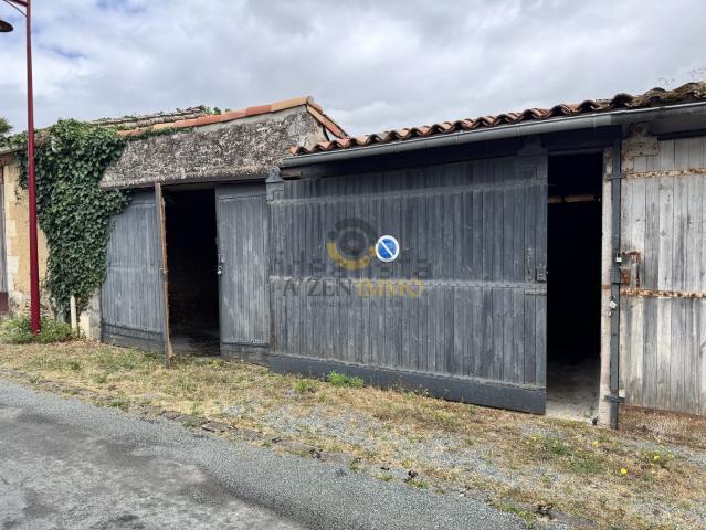 Garage vente à Champdeniers