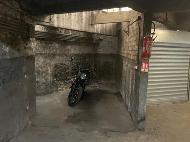 Garage location à Paris 17e Arrondissement, Paris