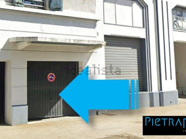 Garage vente à Le Méridien, Charbonnières-les-Bains