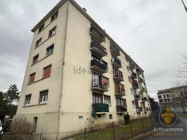 Garage vente à Belle-Île, Chelles