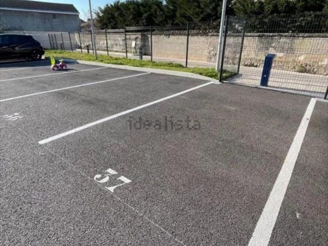 Garage location à Colombier-Saugnieu, Rhône