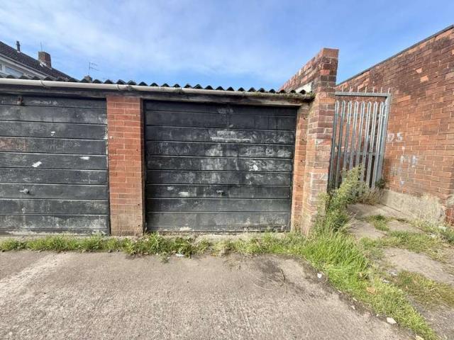 Park Home for sale in Brierley Hill, Dudley