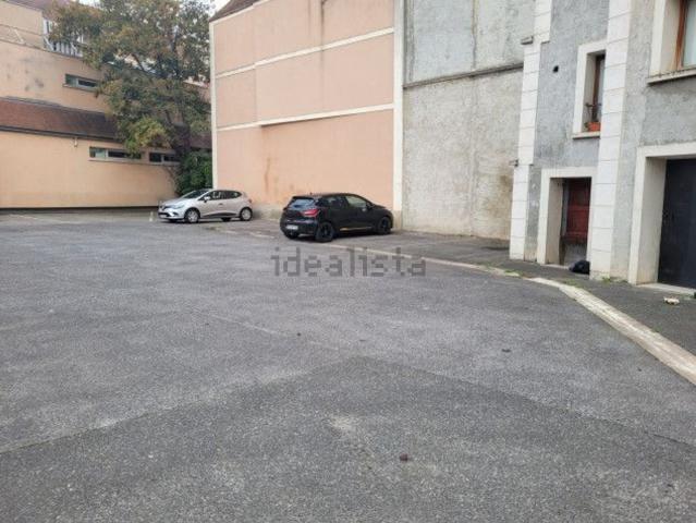 Garage location à Corbeil-Essonnes, Essonne