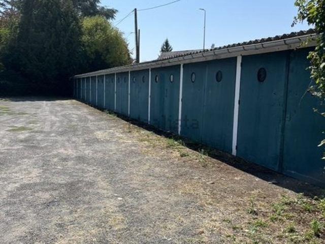 Garage location à Cosne-sur-Loire, Cosne-Cours-sur-Loire