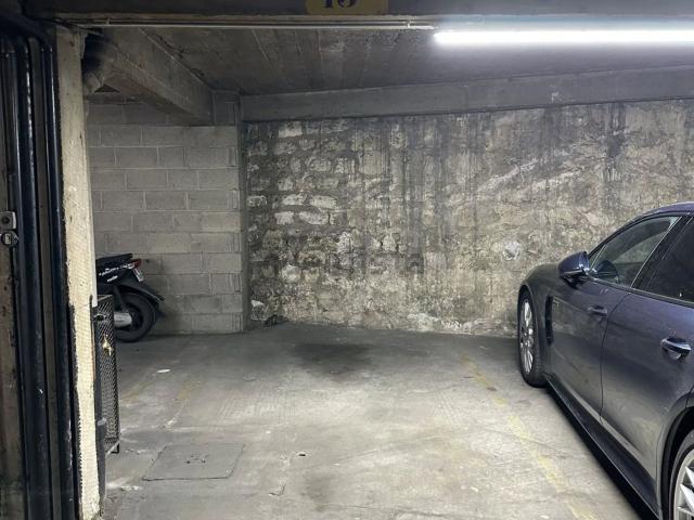 Garage vente à Paris 13e Arrondissement, Paris