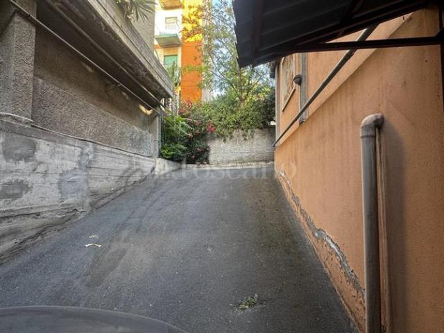 Box in vendita a Picanello-Ognina-Barriera-Canalicchio, Catania
