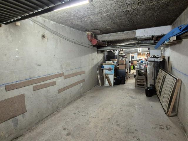 Garage vente à Mandelieu-la-Napoule, Alpes-Maritimes