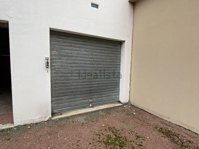 Garage location à Les Rochelles, Dreux