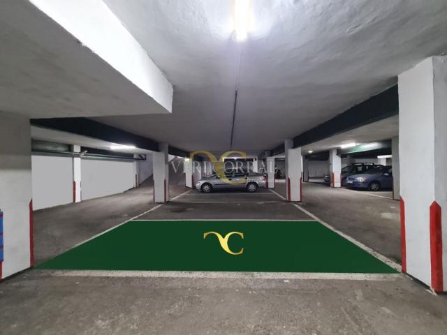 Garaje en venta en Gijón, Laviada