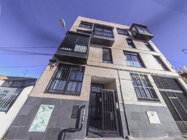 Garaje en venta en Madrid, Valdeacederas