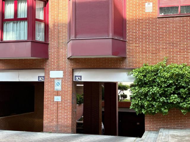 Garaje en venta en Madrid, Peñagrande