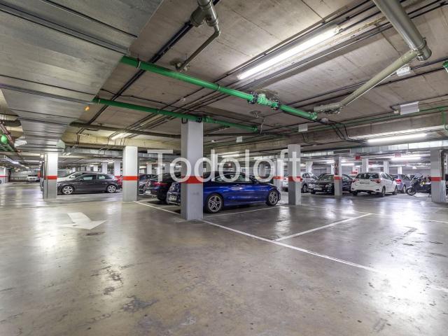 Garaje en venta en Madrid, Valdefuentes