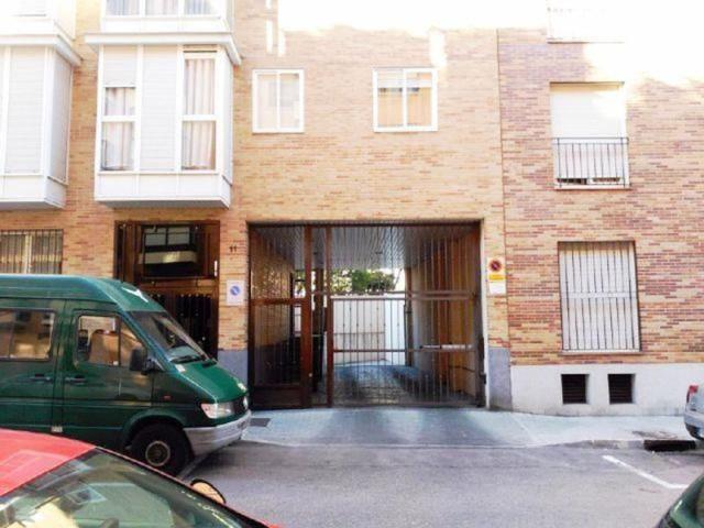 Garaje en venta en Madrid, Campamento