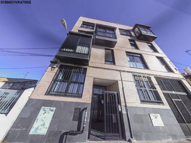 Garaje en venta en Madrid, Valdeacederas