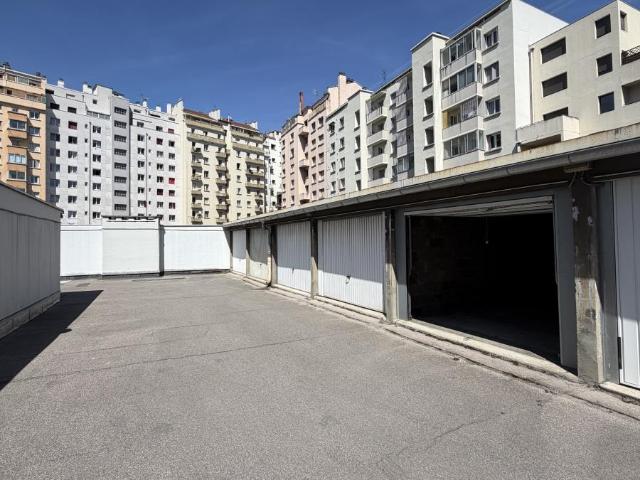 Garage vente à Grenoble