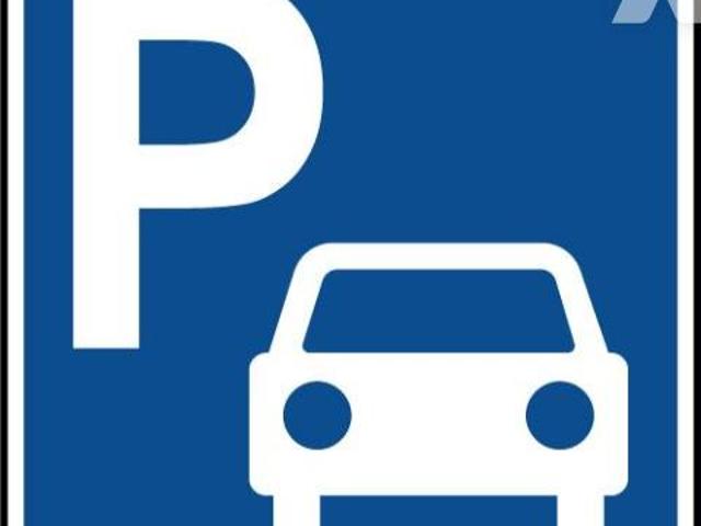Garage vente à Laval