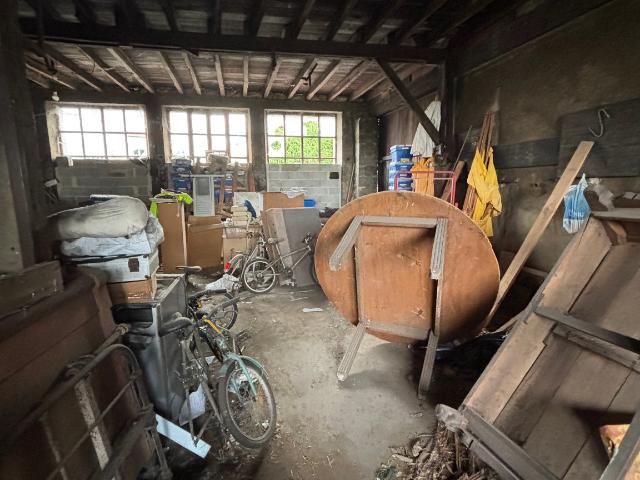 Garage vente à Masclat, Lot