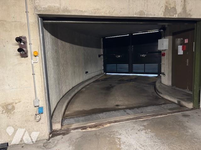 Garage vente à Nanterre, Neuilly-sur-seine