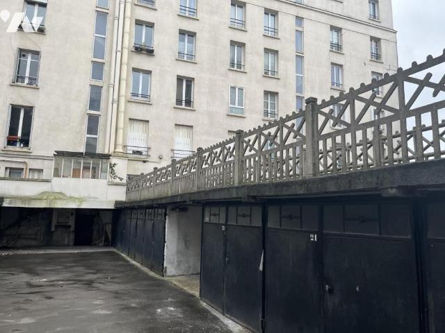 Garage vente à Paris, Île-de-France