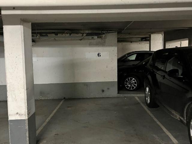 Garage vente à Paris, Île-de-France