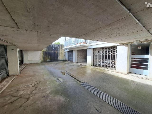 Garage vente à Quimper, Bretagne