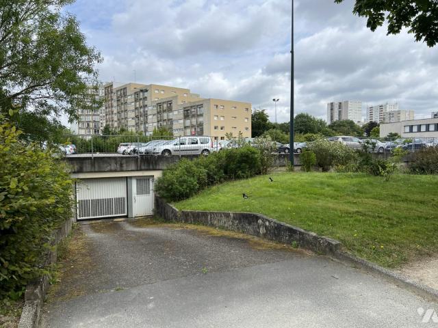 Garage vente à Rennes, Bretagne
