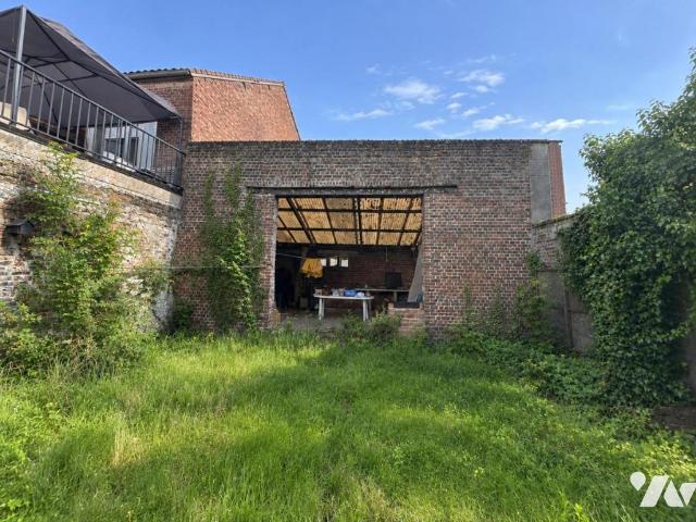 Garage vente à Saint-Amand-les-Eaux, Nord