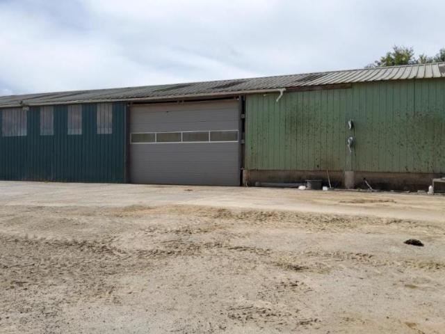 Garage vente à Saint-Hernin, Finistère
