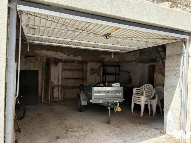 Garage vente à Millau, Saint-jean-d'alcapiès