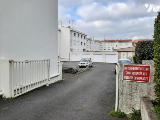 Garage vente à Les Sables-d'Olonne, Saint-jean-de-monts