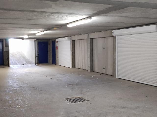 Garage vente à Montreuil-sur-Mer, Le Touquet-paris-plage